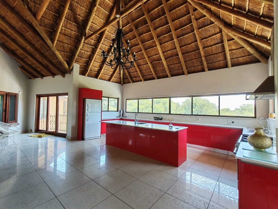 5 Bedroom Property for Sale in Boschenvaal River Front Lodges Free State